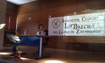 Conferencia Archivo de Velez.
